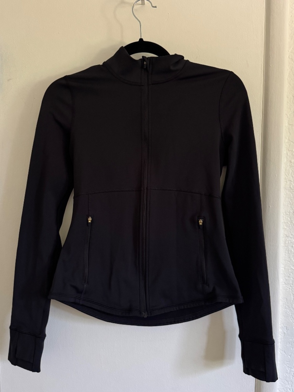 Aritzia HeatForm Relay Zip-Up